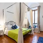 Carla 3*